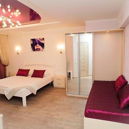 Смілянська 99 Apartamento Tcherkássi Exterior foto
