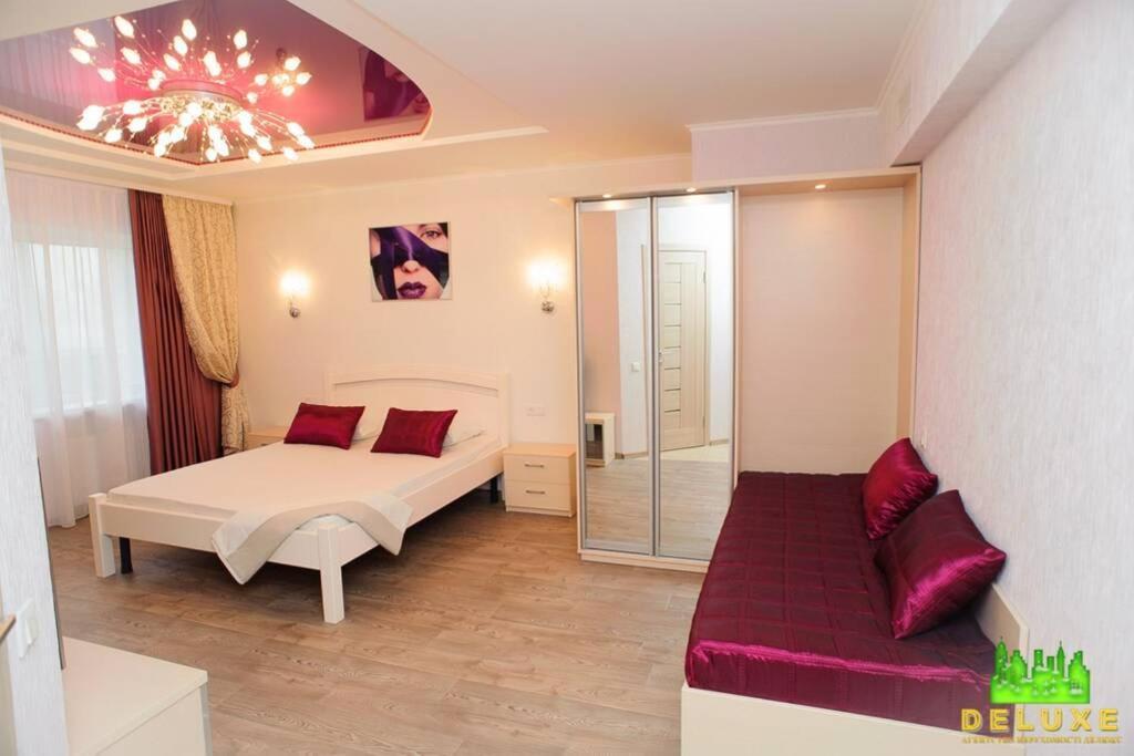Смілянська 99 Apartamento Tcherkássi Exterior foto